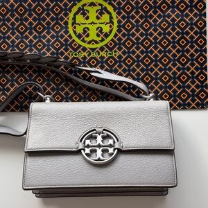 Tory Burch Silver Pebbled Leather Logo Crossbody